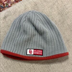 Nike Oklahoma Sooners Gray and Red Beanie Reversible